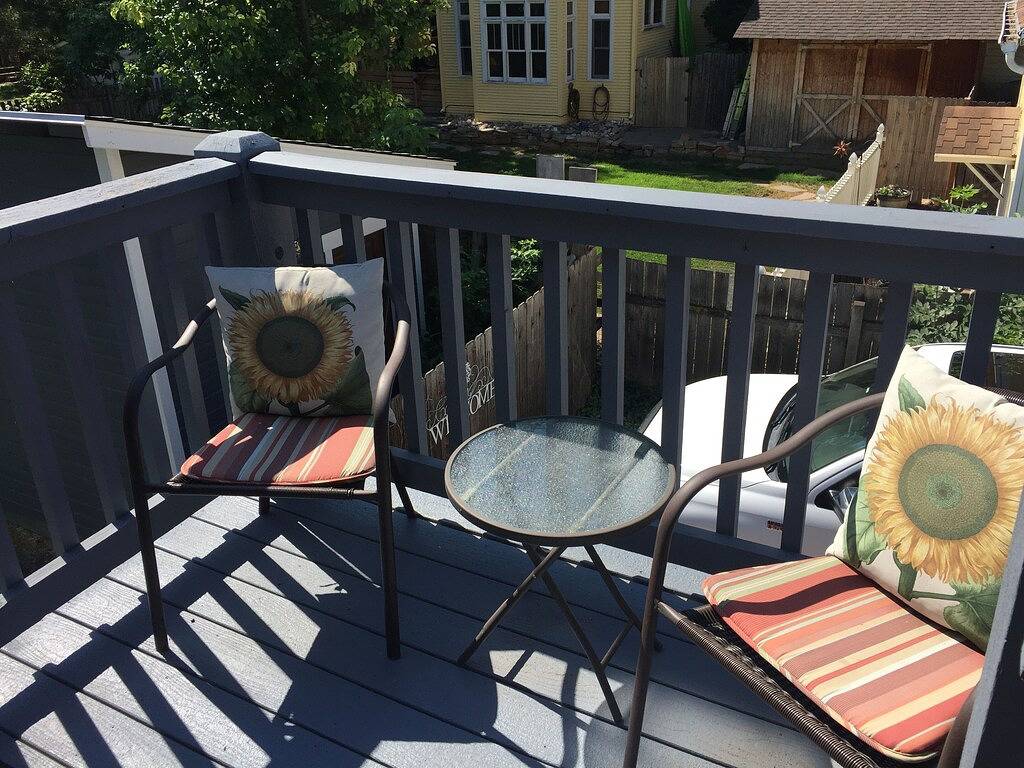 Ganze Wohnung, Schönes altes Kutschenhaus in ruhiger Nachbarschaft in Fort Collins, Larimer County