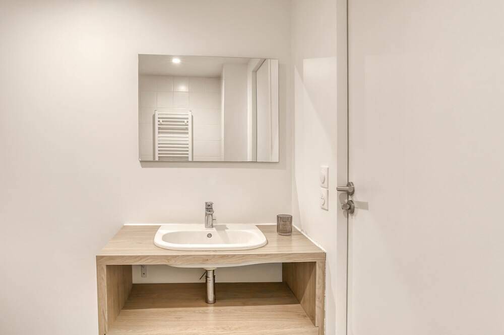 Appartement entier, Colivi 101 Studio Supérieur 30m2 Gare Annemasse in Annemasse, Région de Saint-Julien-en-Genevois