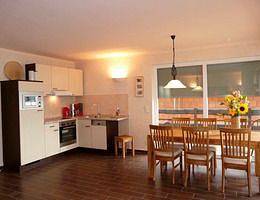 Ferienhaus für 4 Personen, mit Terrasse und Seeblick in Alt Schwerin