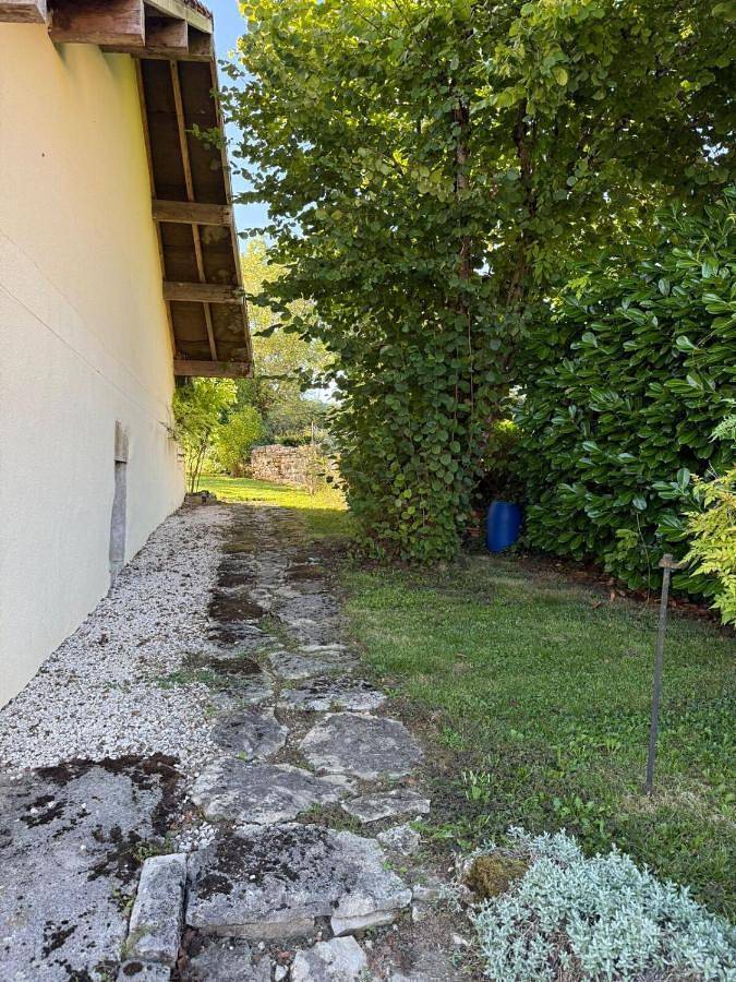 Location de vacances pour 6 personnes, avec terrasse et jardin à Chailly-sur-Armançon - 2