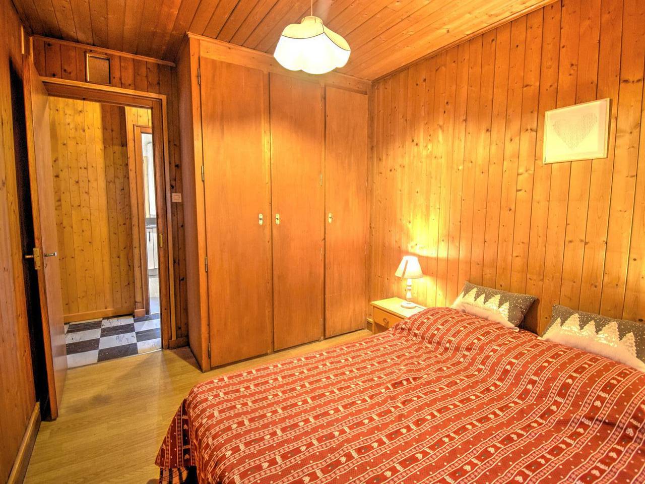 Einzigartiges Chalet nahe Morzine Zentrum mit privatem Garten und Wifi, für 5 Pers. in Morzine, Les Portes du Soleil