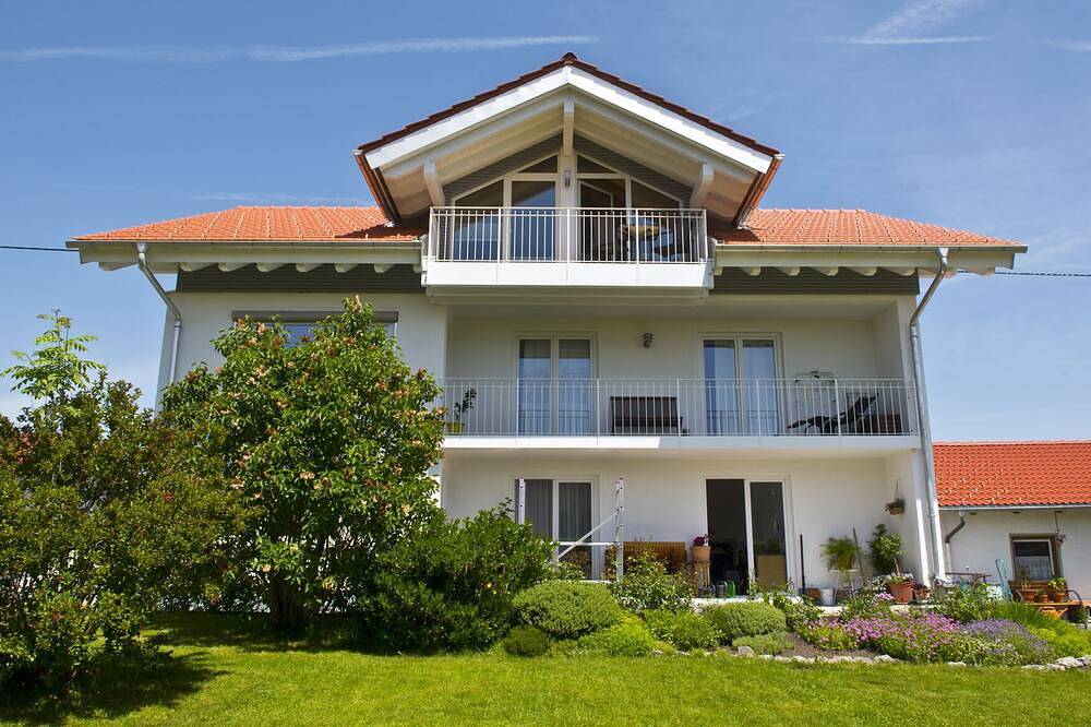 Entire apartment, Exclusive apartment \"Griaß di` \"in the heart of the Allgäu in Oy-Mittelberg, Bavarian Swabia