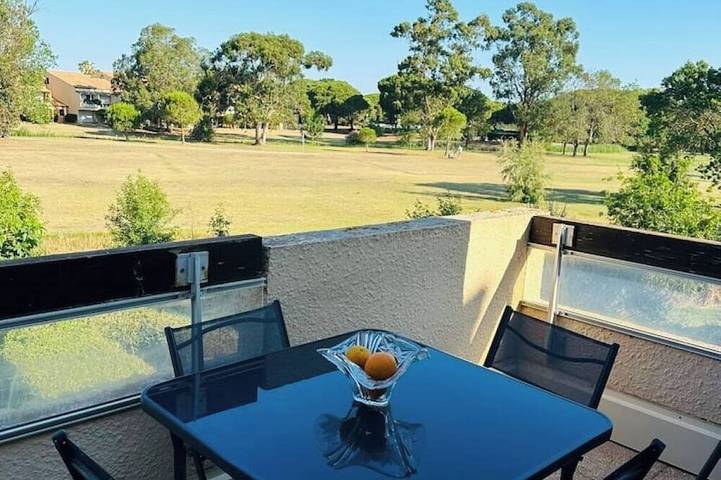 Gîte pour 4 personnes, avec Balcon dans Golf de Saint Cyprien
