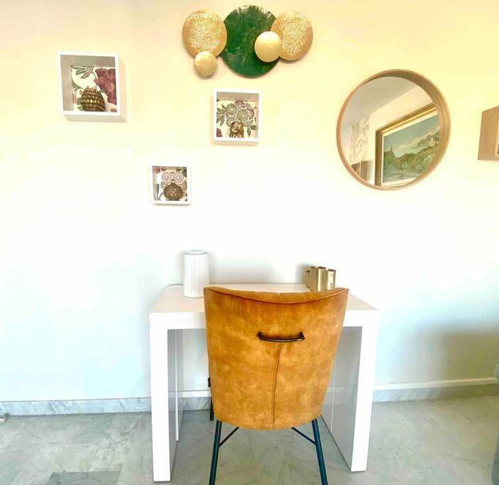 Gîte pour 4 personnes, avec balcon et vue dans Gare De Saint Raphael Valescure - 2