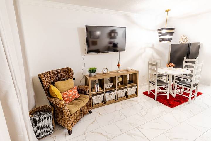 Beach rental for 6 people, with hot tub in Galveston