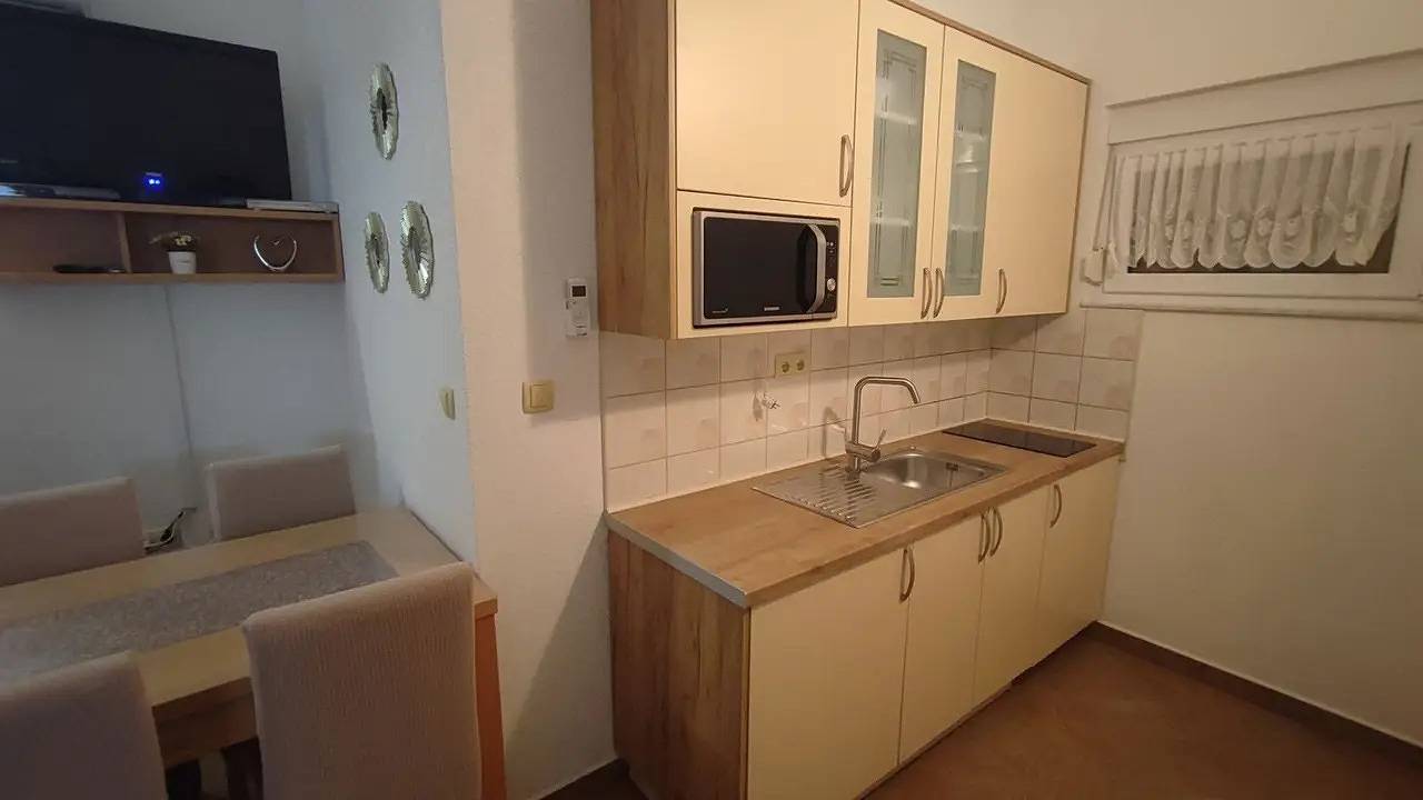 Ganze Ferienwohnung, Ferienwohnung für 5 Personen (43 m²) in Zablaće in Sibenik, Šibenik-Knin
