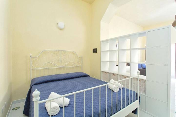 Chambre d’hôte pour 3 personnes, avec Balcon et Vue à Lipari - 4