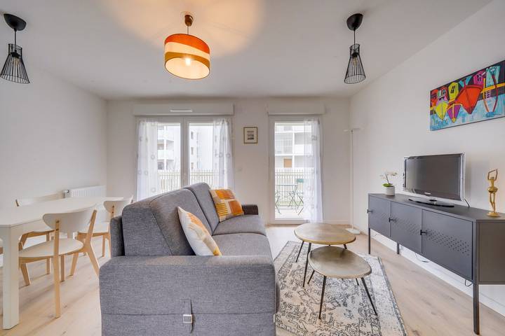 Location de vacances pour 3 personnes, avec Balcon à Mérignac
