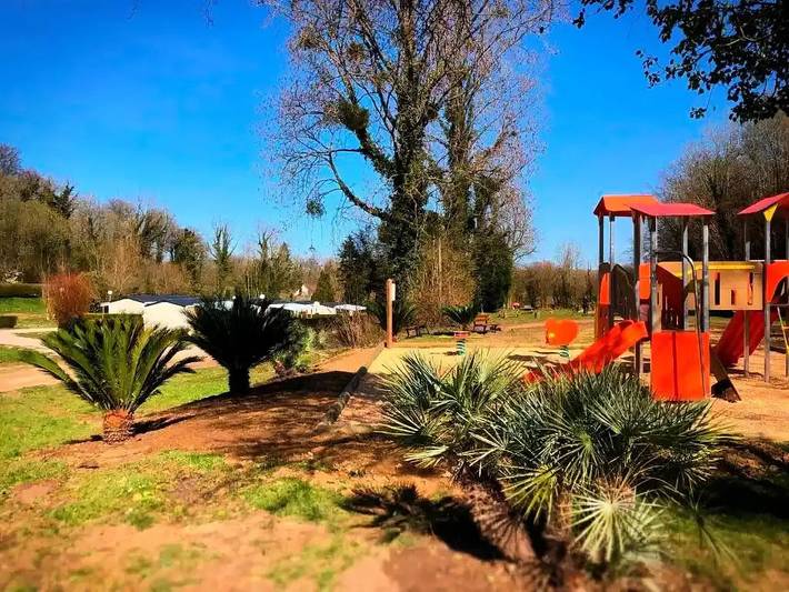 Camping pour 6 personnes, avec terrasse et piscine, animaux acceptés dans le Nord-Pas-de-Calais - 3