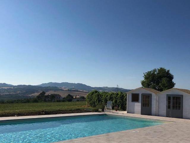 Maison d’hôte pour 16 personnes, avec jardin ainsi que piscine et vue dans Marche - 3