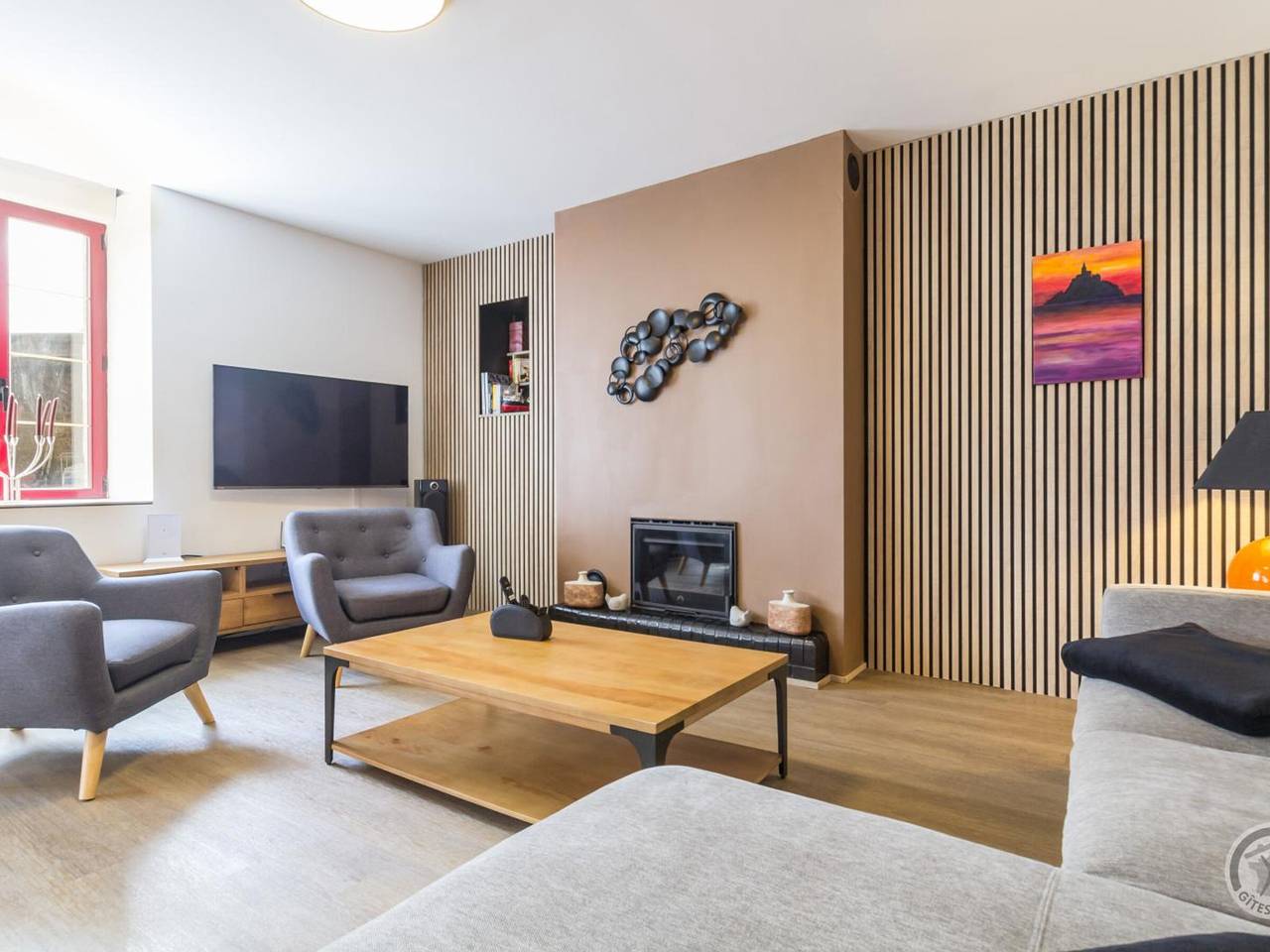 Semi-detached house with balcony in countryside, Wi-Fi, parking, pets allowed in Saint-Laurent-de-Terregatte, Avranches region