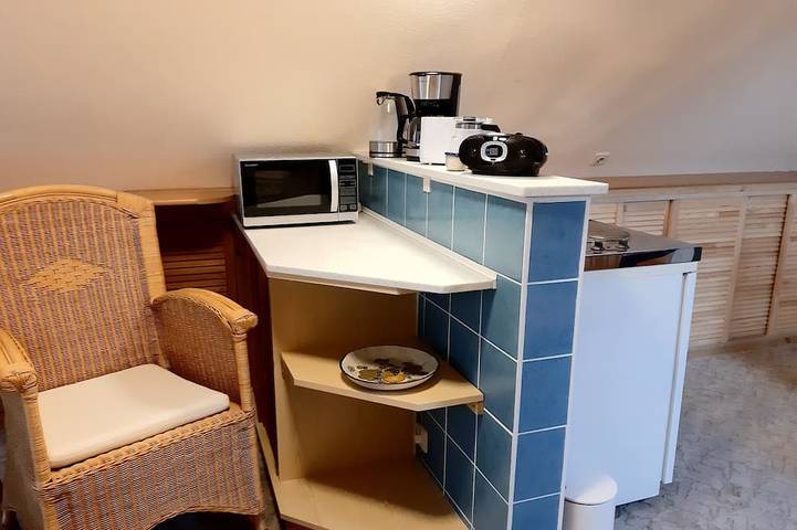 Ganze Wohnung, Kleine Ferienwohnung mit Dachterrasse in idyllischer Dorfrandlage für 2 Gäste in Gülzow-Prüzen, Mecklenburgische Seenplatte