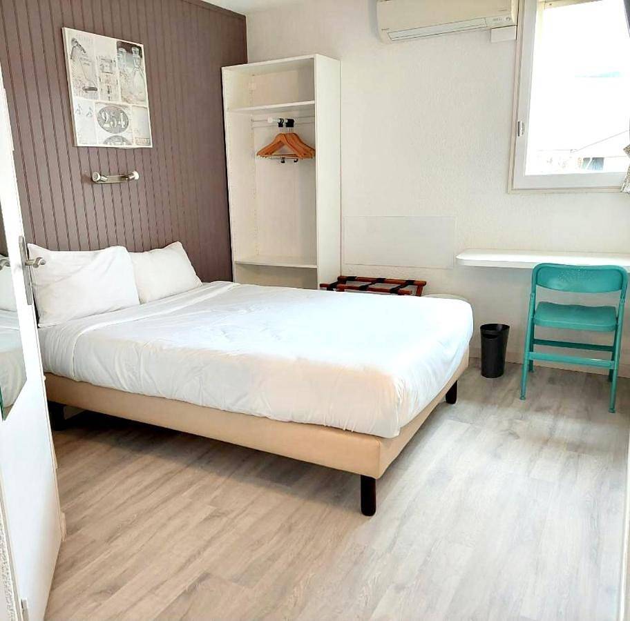 Triple Room in Le Sequestre, Région d'Albi