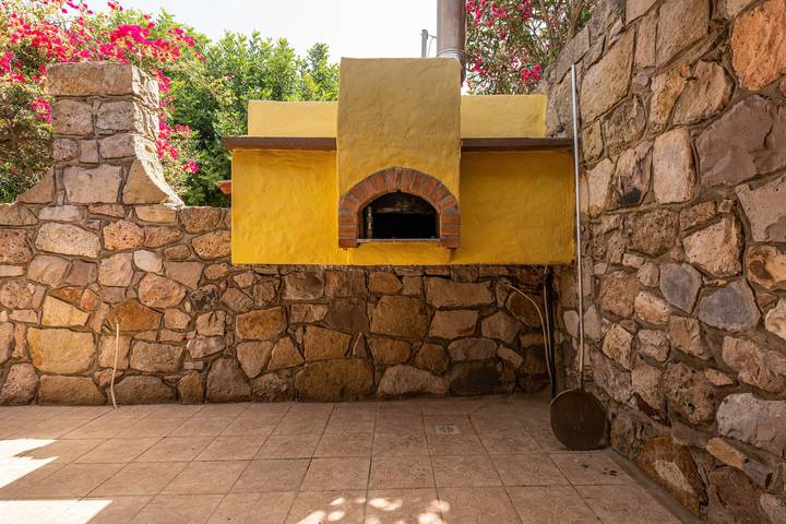 Haustierfreundliches Ferienhaus Pescetti Bobba A mit Bergblick in Carloforte, Sulcis Iglesiente