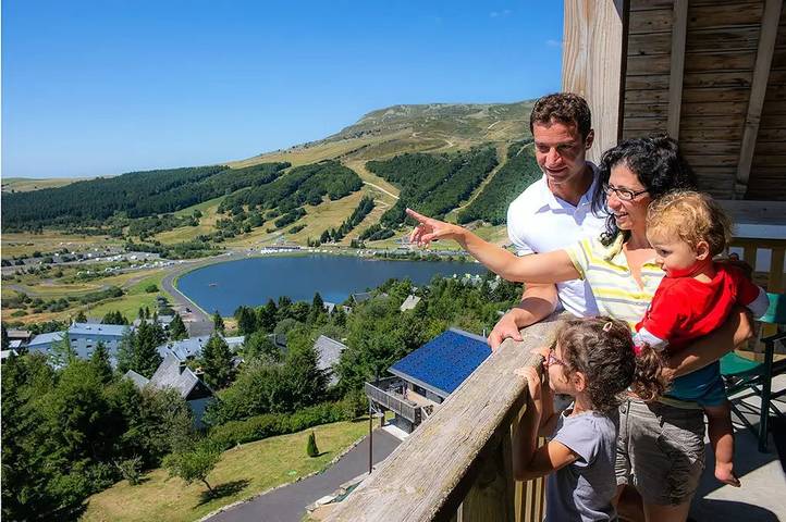 Chalet pour 6 personnes, avec balcon, animaux acceptés dans Super Besse - 2