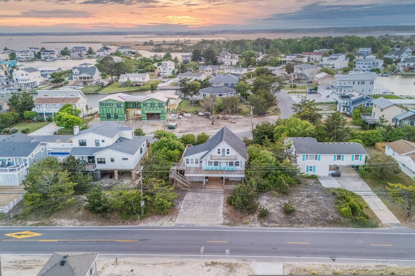 New! / 5bd/3Bth, Boat, Surf, Swim, Kayak, Hot Tub in Sandbridge Beach, Sandbridge