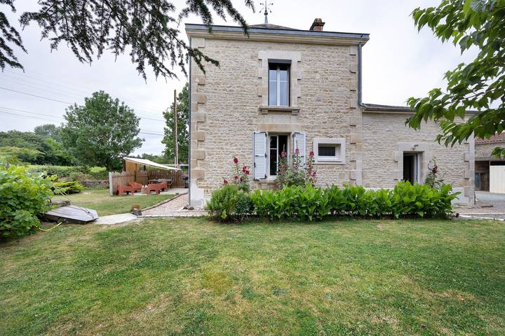 Gîte la Meilleraie 6 People with Garden and Terrace in Saint-Michel-le-Cloucq, Fontenay-le-Comte