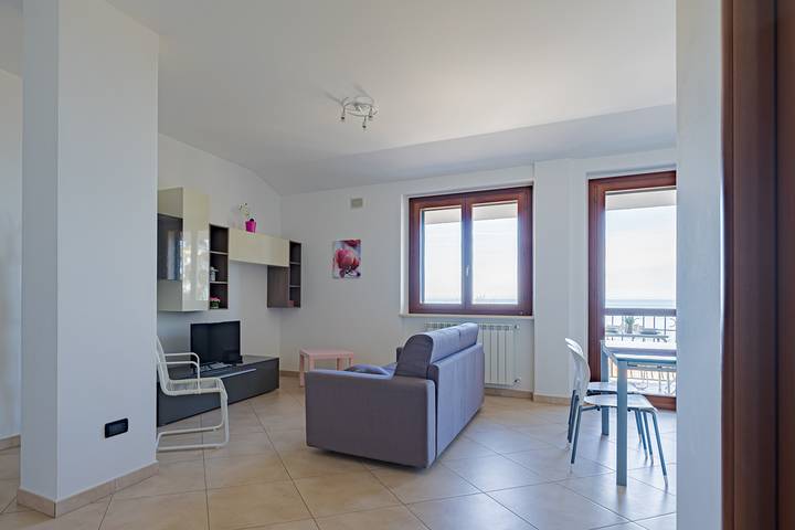 Appartamento per 4 persone, con Balcone e Giardino a San Vito Chietino