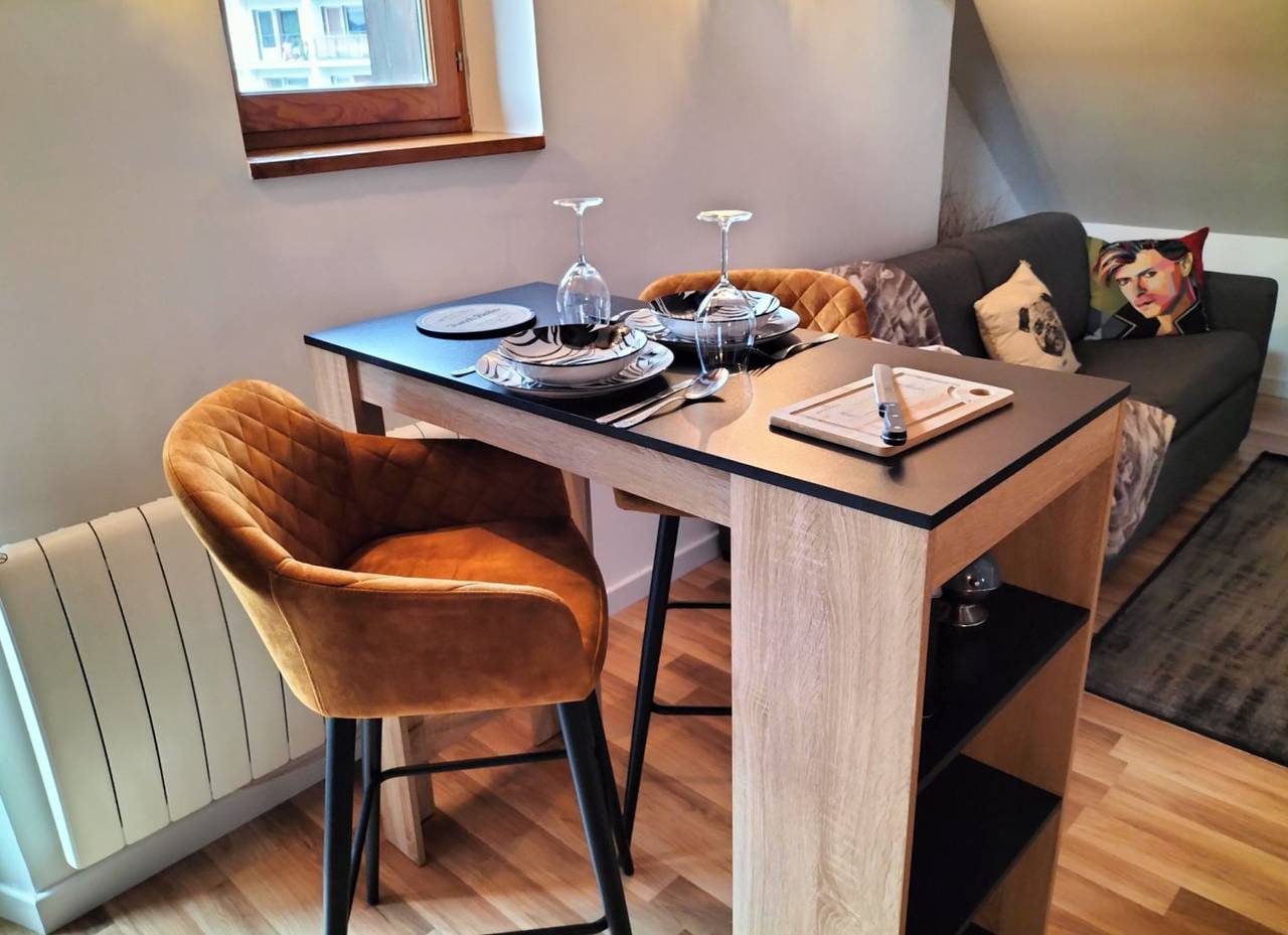 Appartement entier, Coquet T1 bis, parking privé, proche vieille ville in Annecy, Annecy (commune)