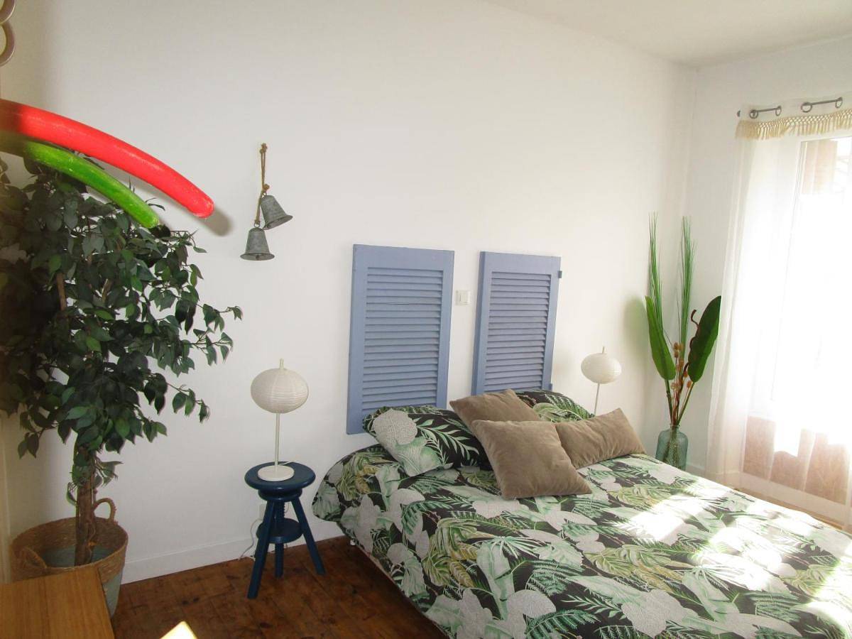 Appartement entier, One-Bedroom Apartment in Langeac, Haute-Loire