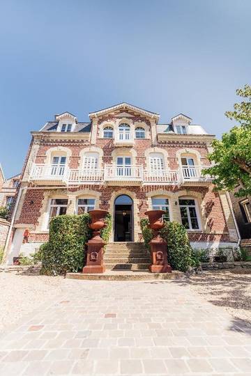 Hôtel pour 2 personnes, avec jacuzzi ainsi que sauna et jardin à Étretat