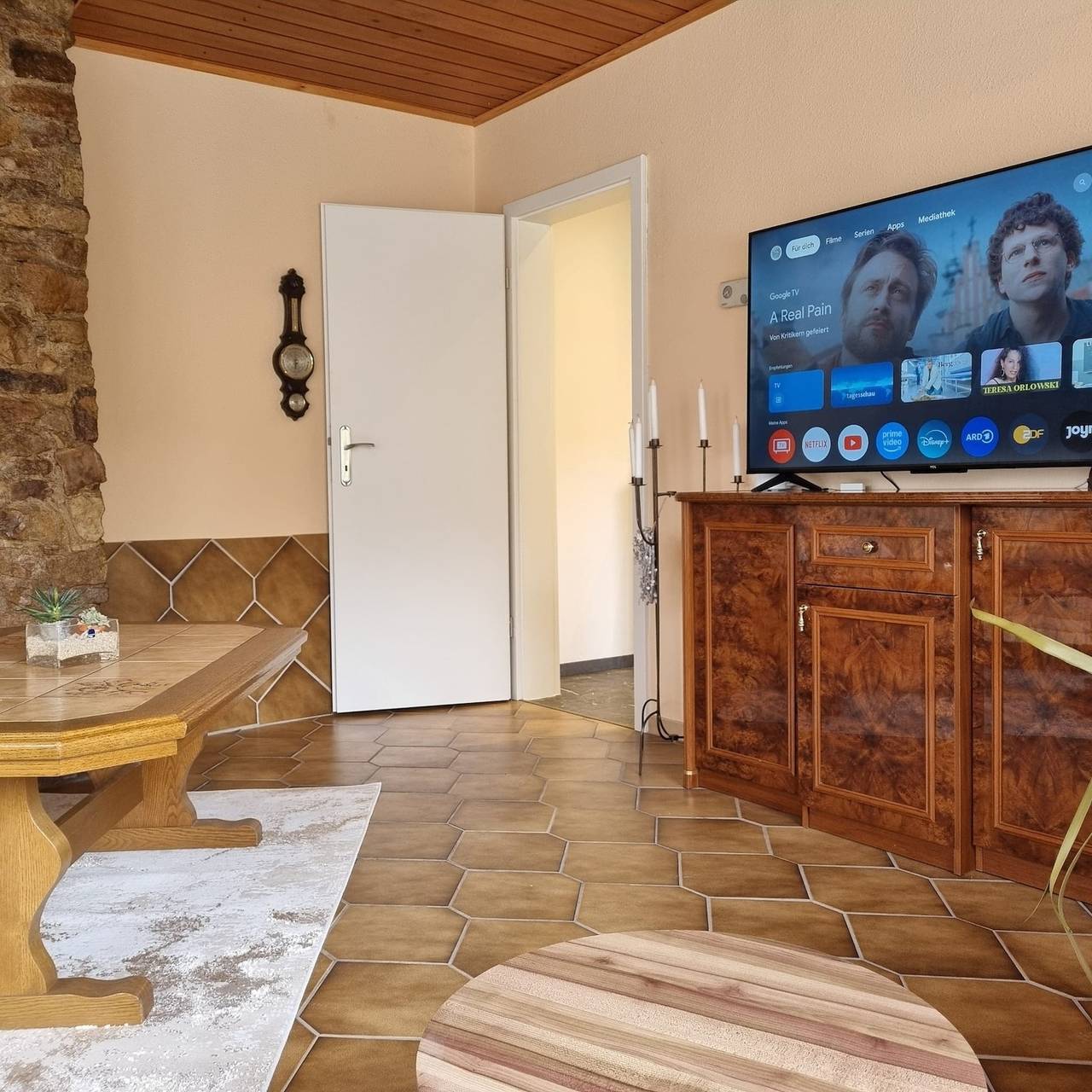 Idyllischer Ferienbungalow in ruhiger Lage mit Pool und großen Garten in Rastenberg, Saale-Unstrut