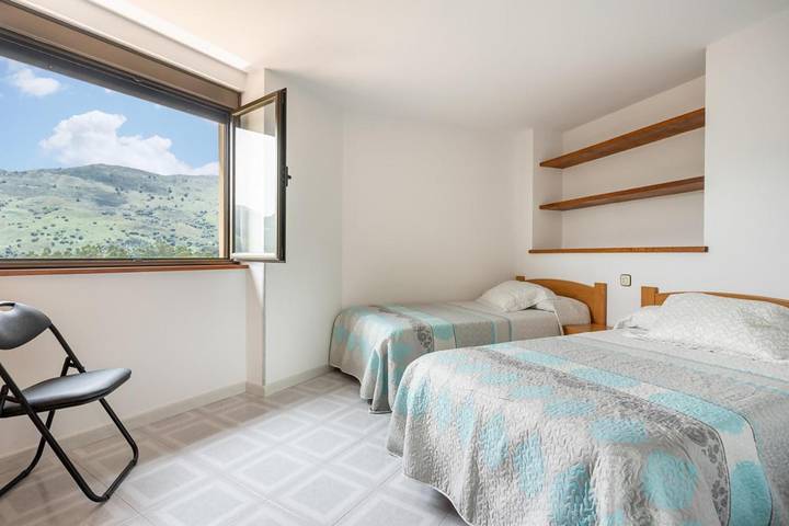 Casa rural para 4 personas, con jardín y vistas en Costa Oriental Asturiana - 2