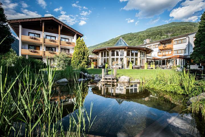 Hotel für 5 Personen, mit Balkon und Whirlpool sowie Terrasse und Garten in Dobriach