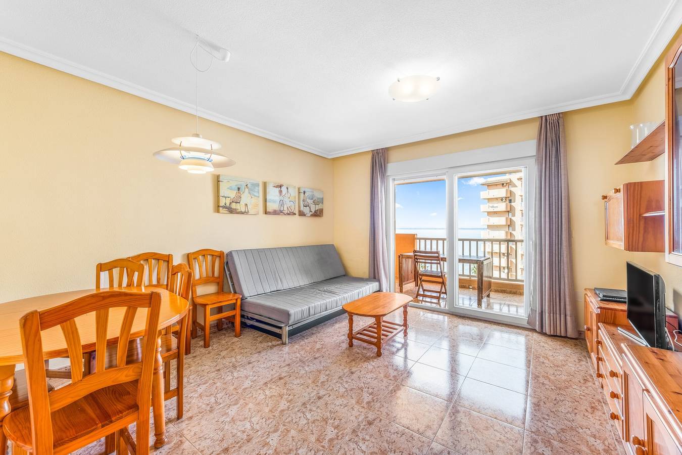 Apartamento entero, Apartamento 'Puerto Playa' con vistas al mar, piscina compartida y Wi-Fi in Los Miradores del Puerto, San Javier