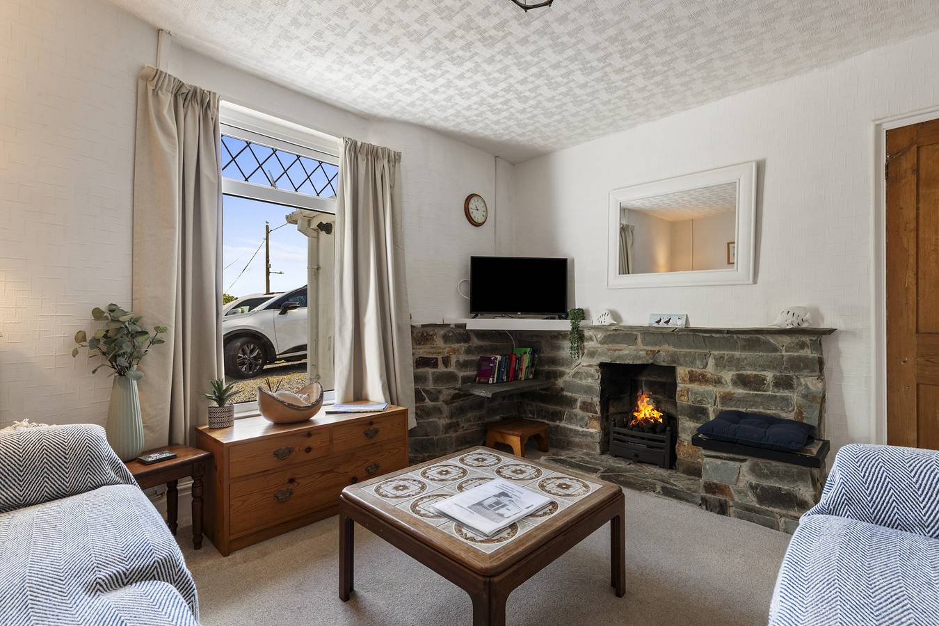 Melbourne - Sea Views and Parking in Saundersfoot, Pembrokeshire