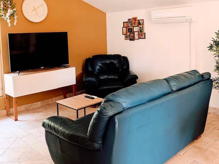 Location de vacances pour 3 personnes, avec balcon et bassin pour enfant à Tarascon - 3