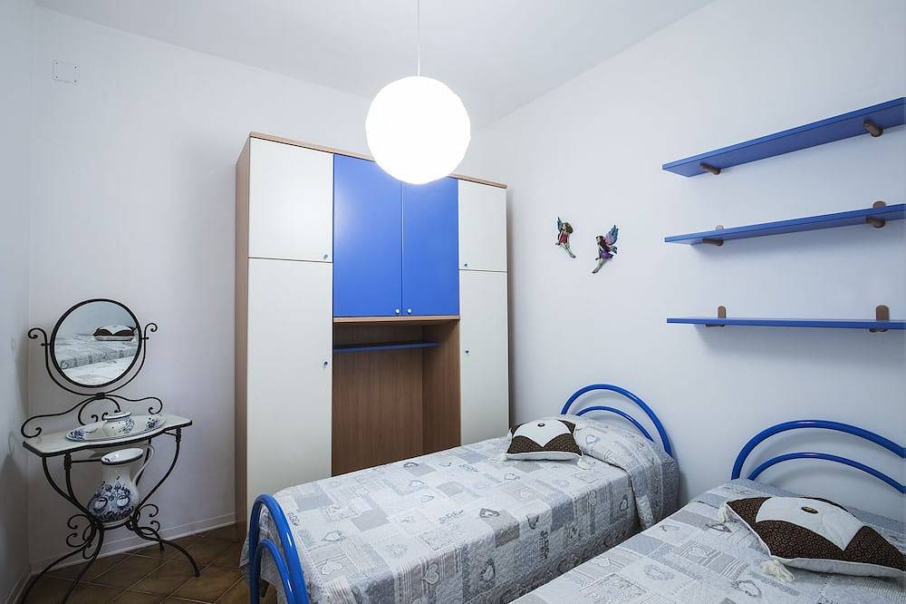 Podere La Rosa, Wohnung in offener Landschaft, aber 5 Gehminuten vom Zentrum entfernt. in San Quirico d'Orcia, Orciatal