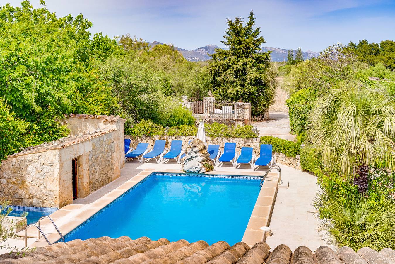 Lorenzo Finca für 9 mit pool nur 4,5 km zum Meer in Alcúdia, Mallorcas Küste