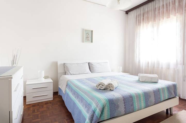 Ganze Wohnung, 2-Zimmer-Wohnung + Parkplatz in Venedig, Lagune von Venedig