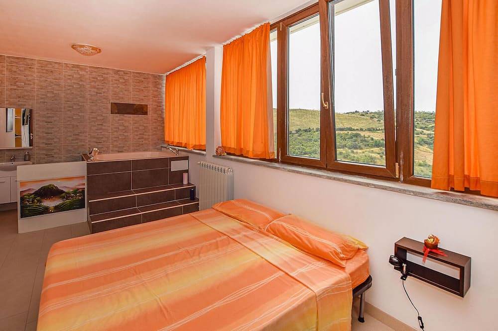 Nice home in Civitavecchia with sauna in Civitavecchia, Rome Province