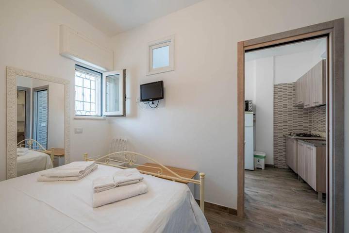 Chambre d’hôte pour 3 personnes, avec vue et jardin, animaux acceptés à Manduria - 2