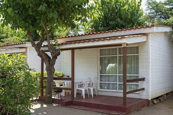 Vacation village Els Pins Bungalow Comfort Garden for 5 persons in Platja de Malgrat Centre (Malgrat de Mar), Malgrat de Mar