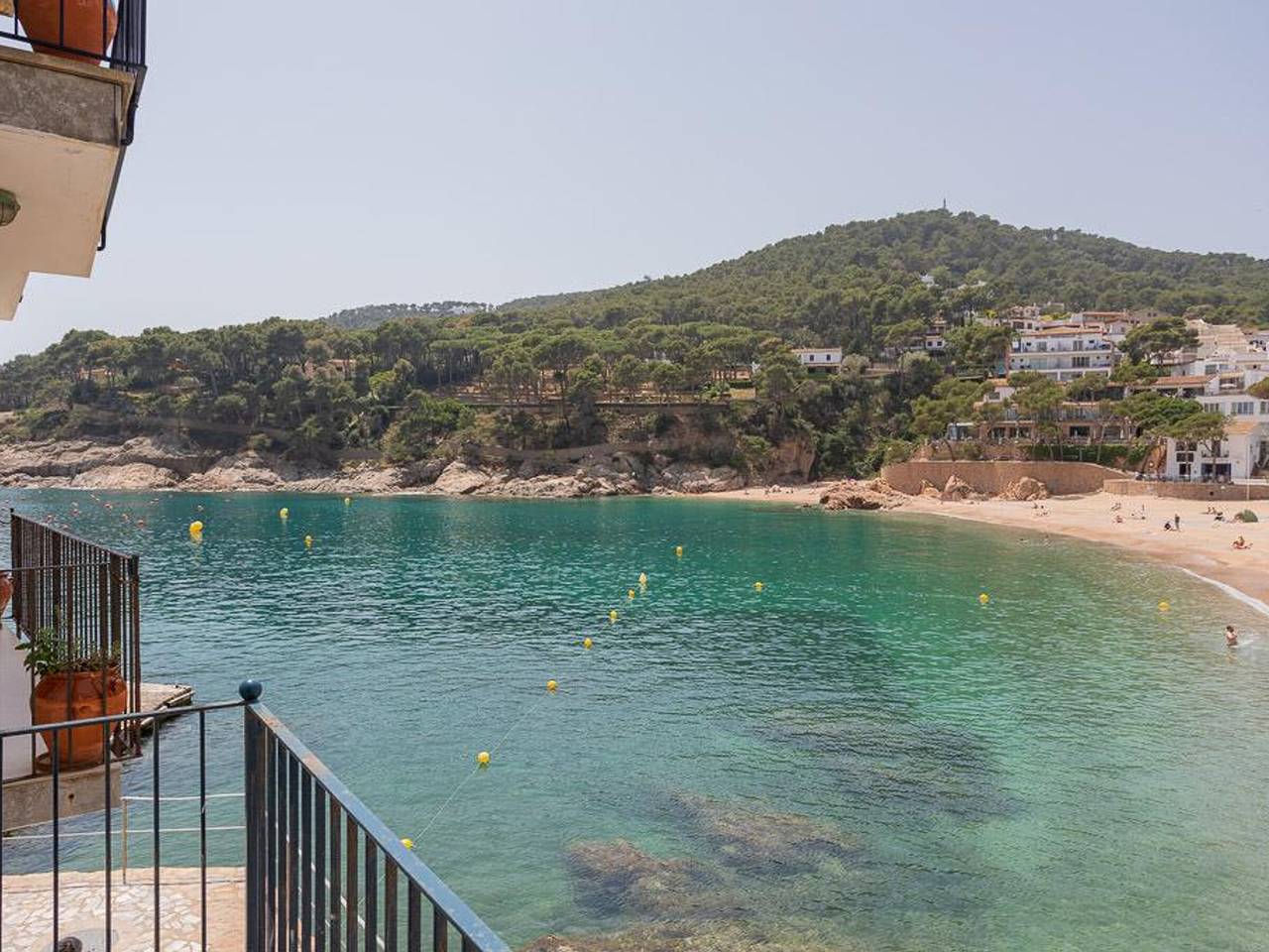 Entire apartment, Aigua Dolça 1-apartamento en la primera línea de mar-Tamariu-Costa Brava in Aigua Xelida, Tamariu