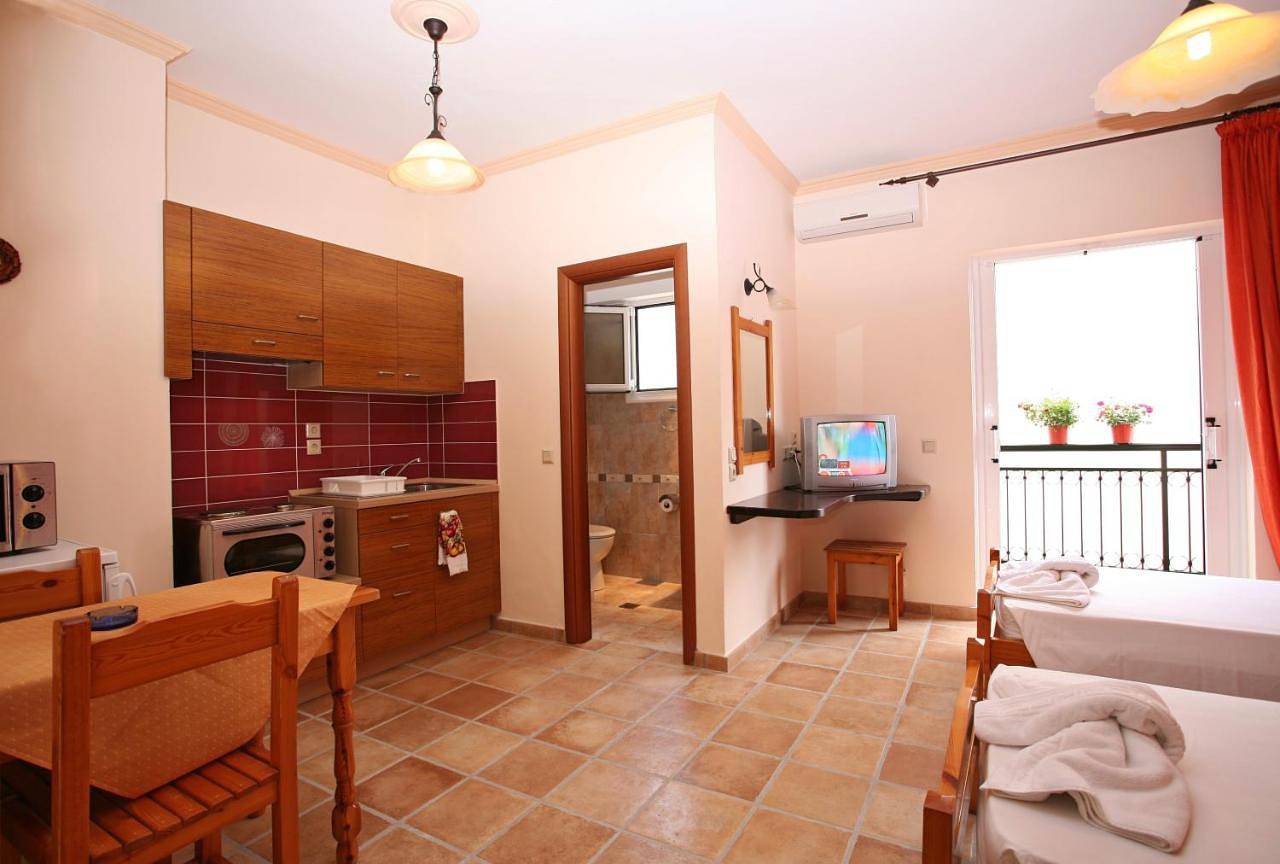 Apartments Corfu Sun Sea Side in Benitses, Corfu, Corfou