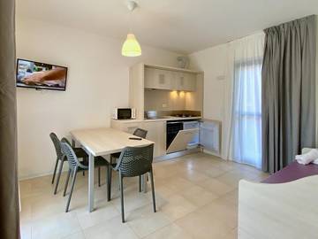 Camping voor 6 Personen in Castelnuovo del Garda, Garda Bergen, Afbeelding 1