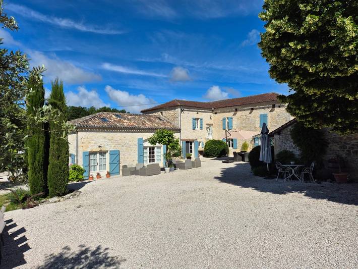 Gîte pour 5 personnes, avec piscine à Montaigu-de-Quercy