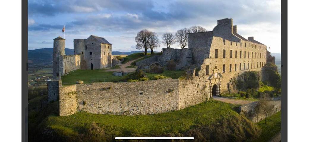 Hôtel pour 2 personnes, avec terrasse, animaux acceptés à Sévérac-le-Château - 2
