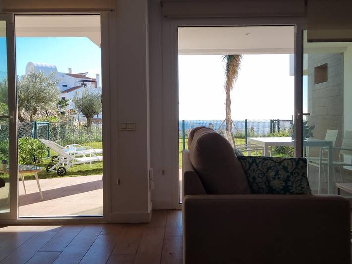 Ganze Ferienwohnung, Wohnung mit Terrasse und privatem Garten am Mittelmeer in Torrox Costa, Torrox