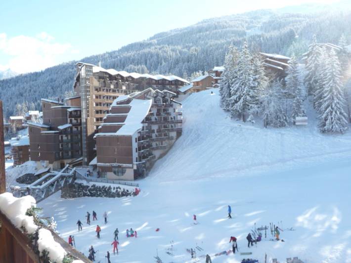 Apartamento entero, T3 en el centro estación, frente a pistas, 7 pers., luminoso in La Tania, La Perrière