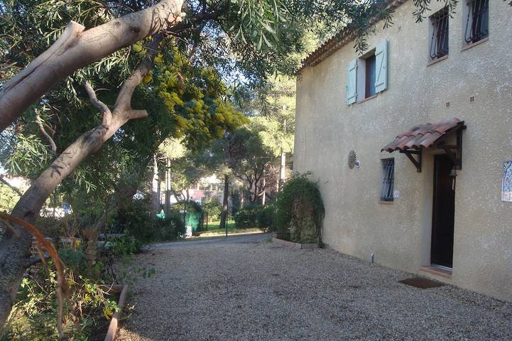 Appartement de vacances pour 4 personnes, avec jardin