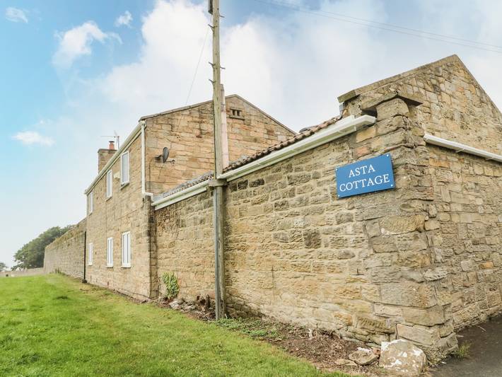 Cottage for 8 people, with garden, with pets in Northumberland