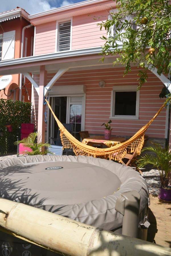 Location de vacances pour 6 personnes, avec vue et jardin, animaux acceptés dans Cap Chevalier - 2