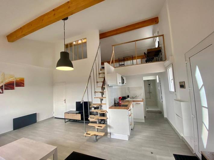 Location de vacances pour 4 personnes, avec vue et jardin à Aragon