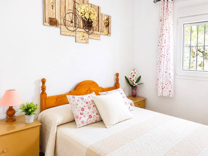 Casa rural para 6 personas, con terraza en Sayalonga - 4