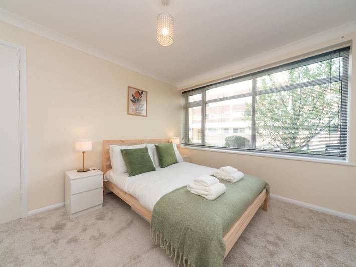 Gîte pour 4 personnes, avec jardin dans Surbiton